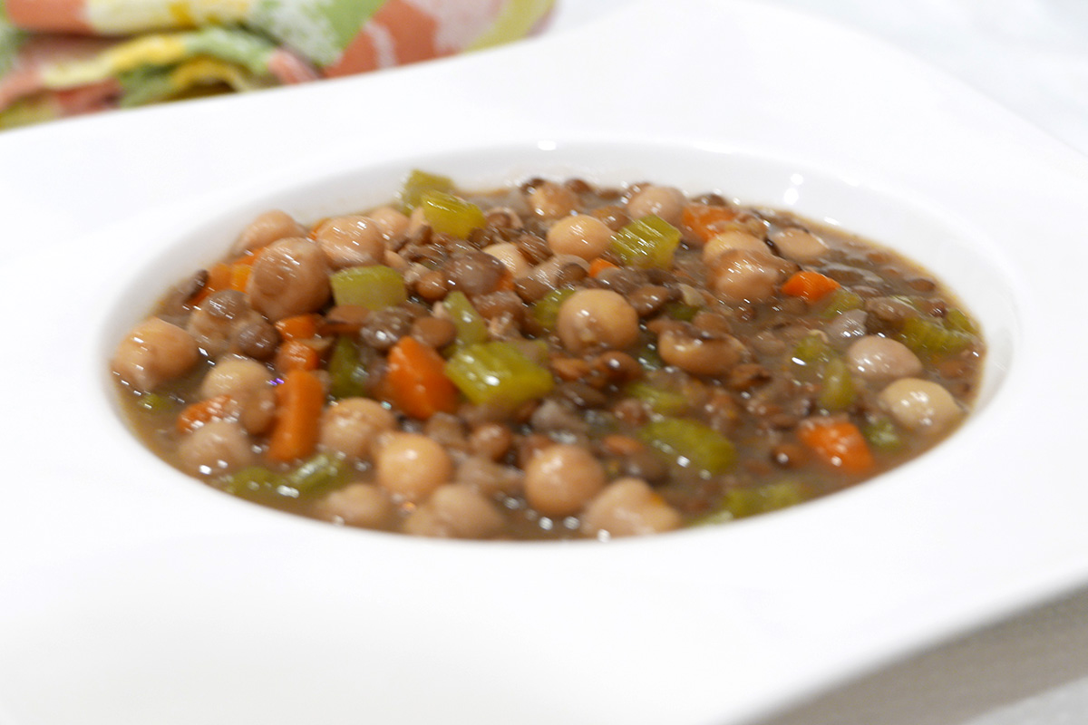 Lentil and Chickpea Soup, a GERD-friendly recipe from Dr. Gourmet