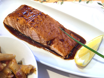 Balsamic Glazed Salmon recipe from Dr. Gourmet
