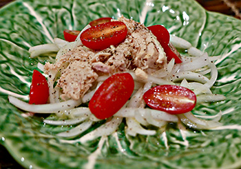 Valencian Tuna and Onion Salad recipe from Dr. Gourmet 